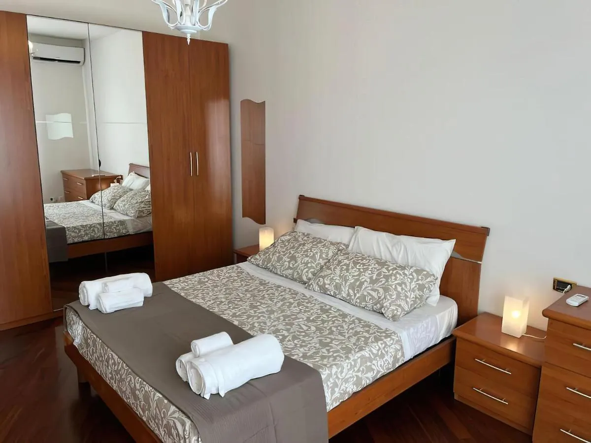 Al54 Apartment ميلان