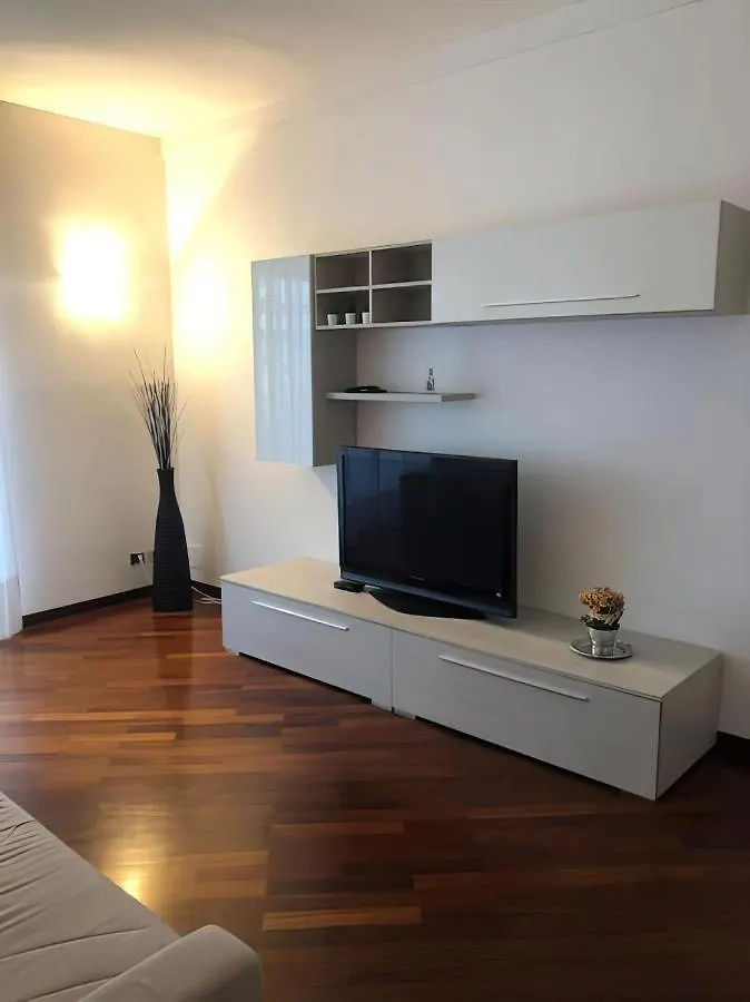 Al54 Apartment ميلان 0*,  إيطاليا